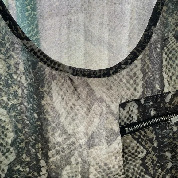 Snake Print Sleeveless Top - Picture 7 of 11